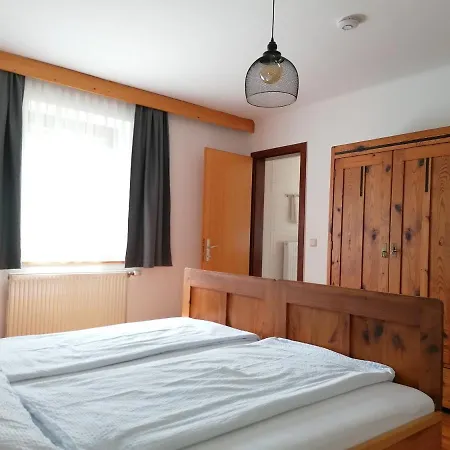 住宿加早餐酒店 Haus Oswald Am 黑马戈尔